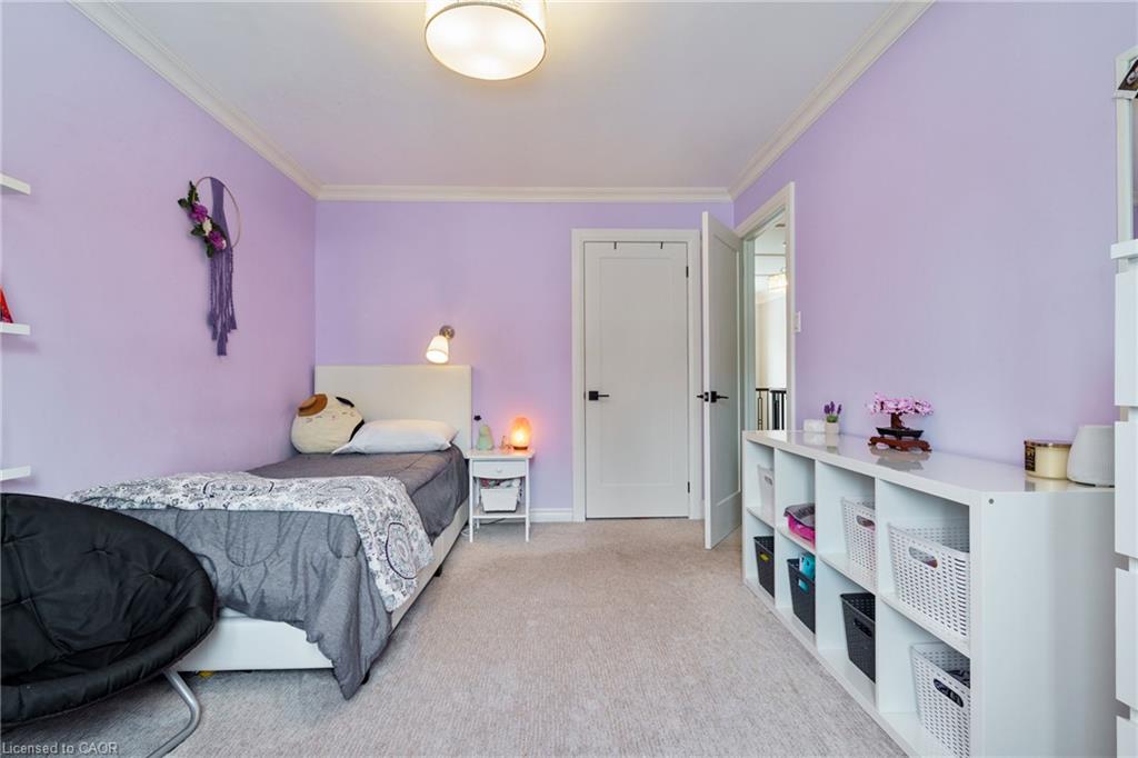 213 Fellowes Crescent Property Photo 23