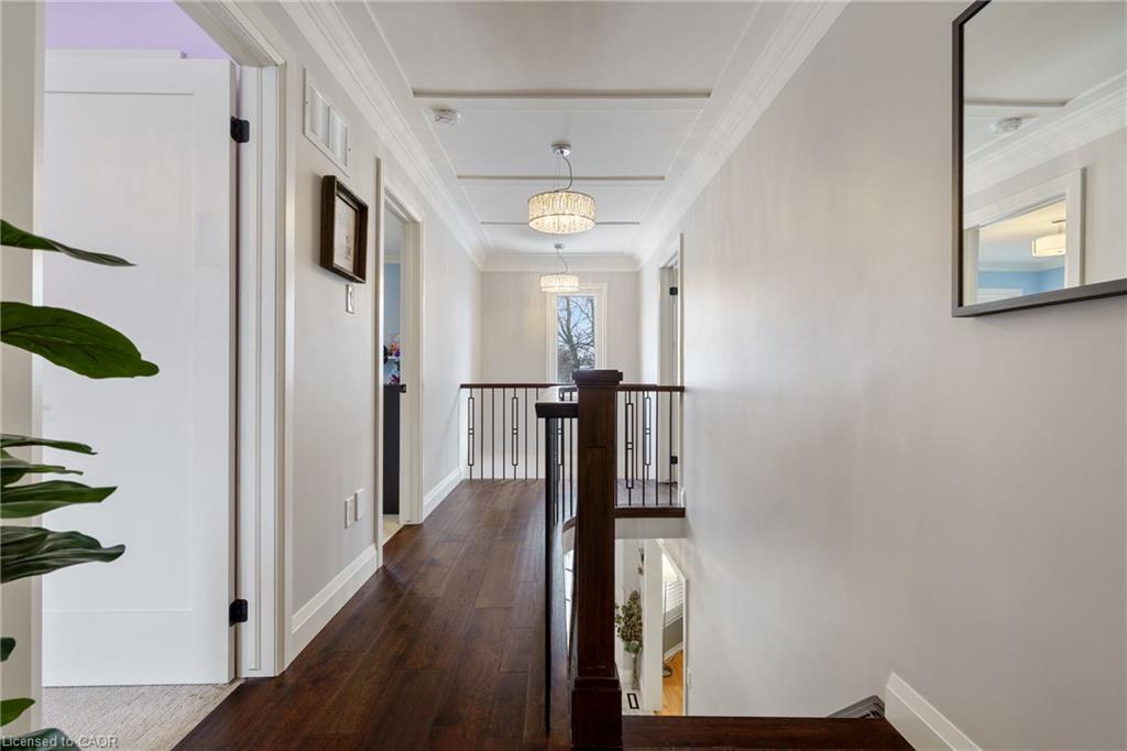 213 Fellowes Crescent Property Photo 33