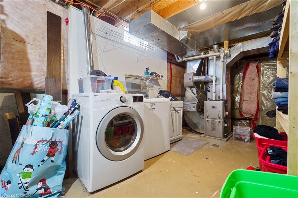 213 Fellowes Crescent Property Photo 41