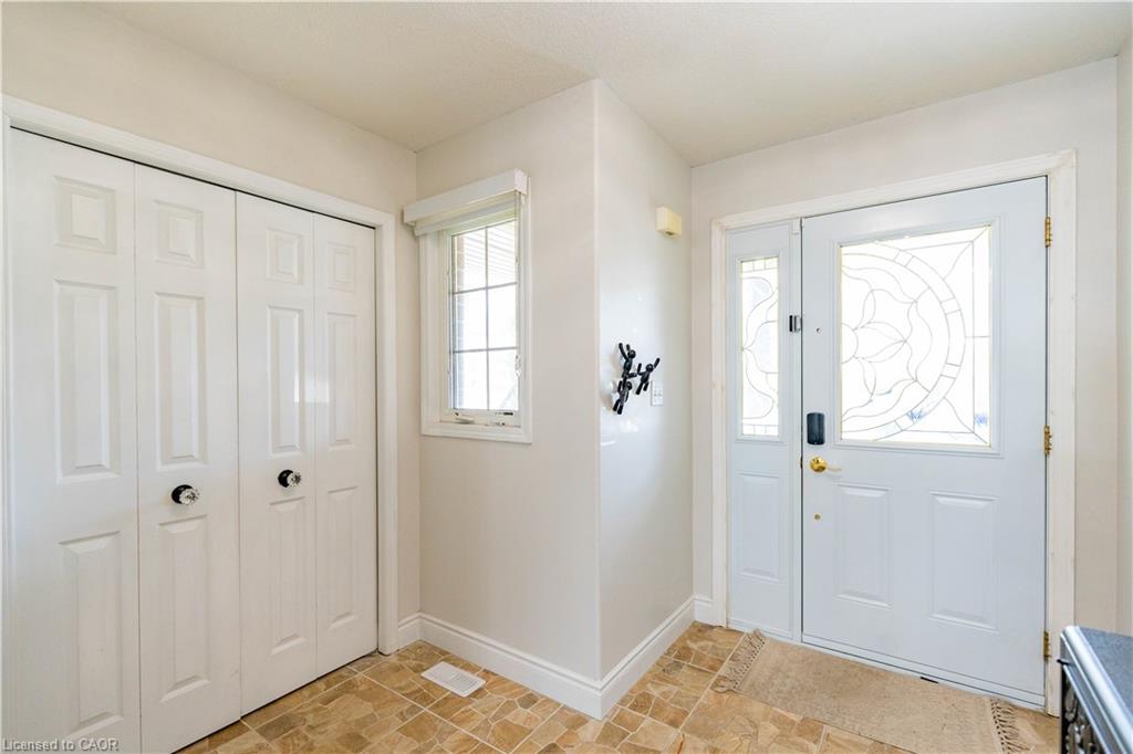 122 Iron Gate Street Property Photo 3