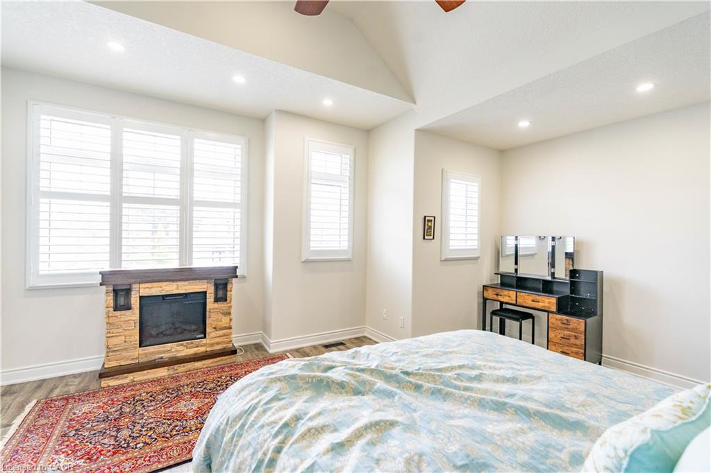 122 Iron Gate Street Property Photo 22