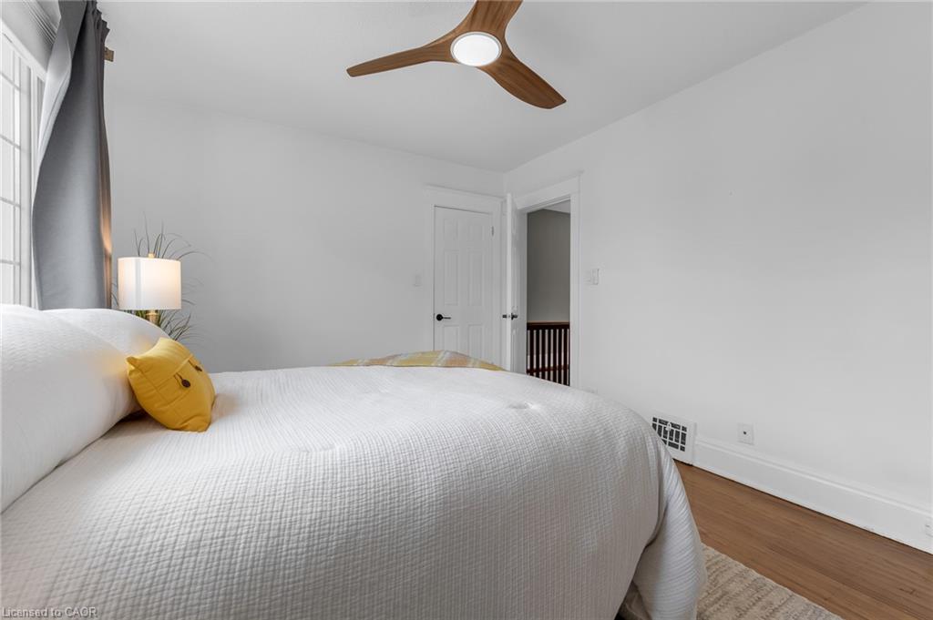 266 London Street S Property Photo 25