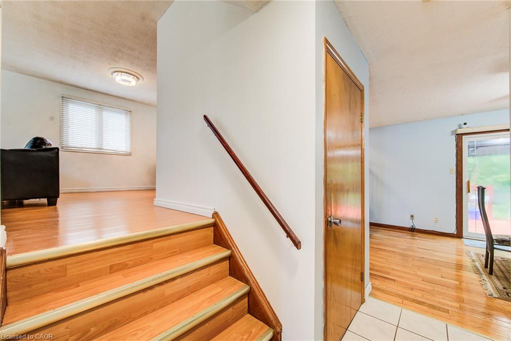 282 Driftwood Drive Property Photo 5