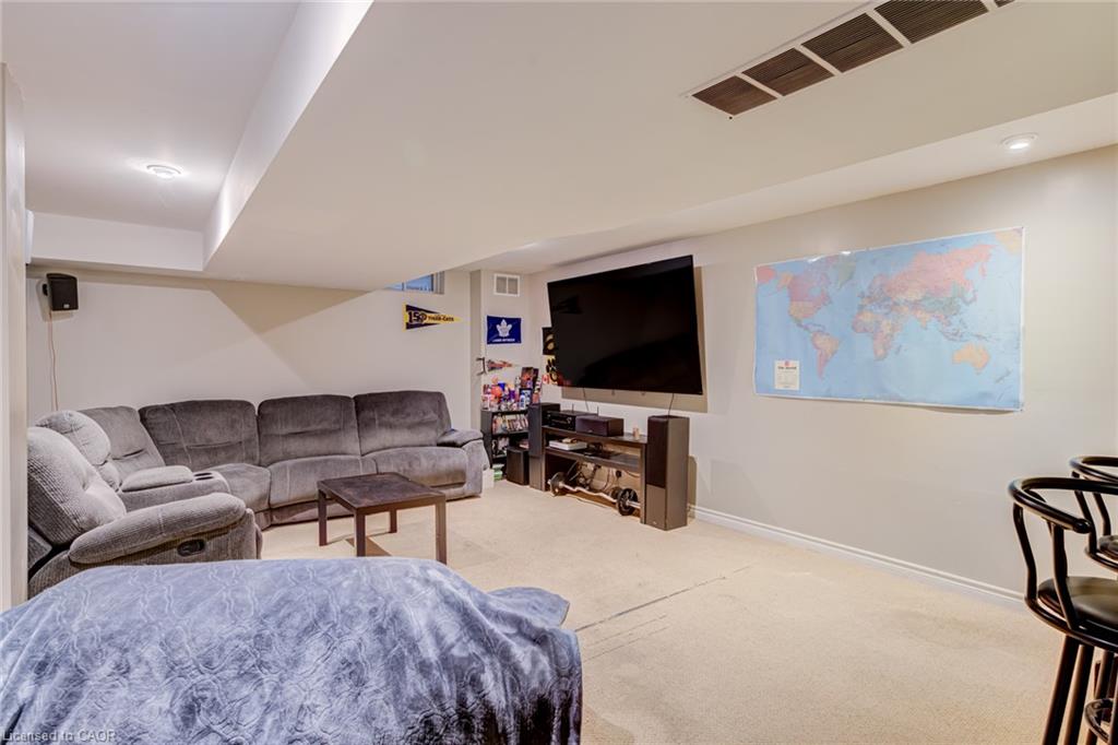 33 Slater Court Property Photo 40