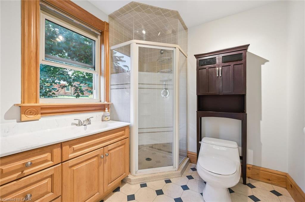 5 West Street Property Photo 11
