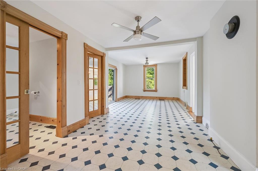 5 West Street Property Photo 12