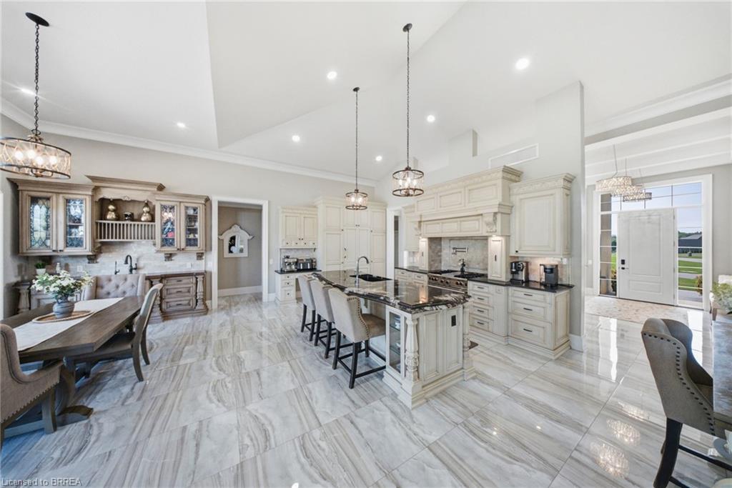 18 Harper Boulevard Property Photo 11