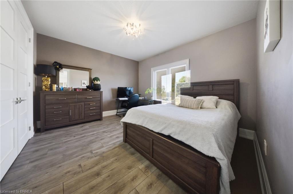 18 Harper Boulevard Property Photo 18