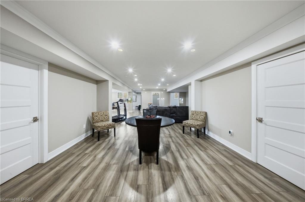 18 Harper Boulevard Property Photo 23