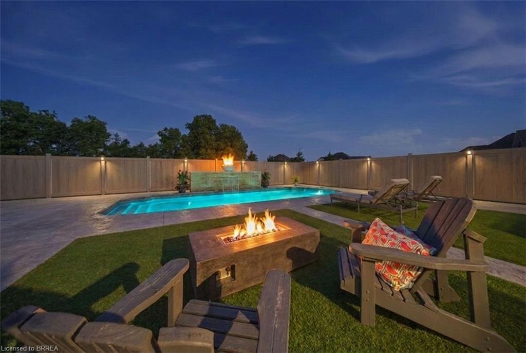 18 Harper Boulevard Property Photo 32
