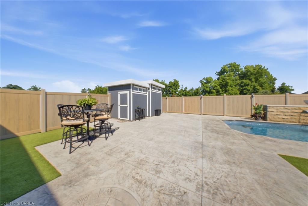 18 Harper Boulevard Property Photo 45