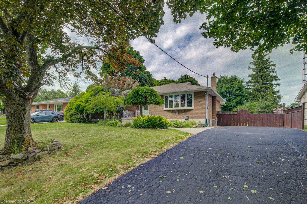 6 Bayly Drive Property Photo 1