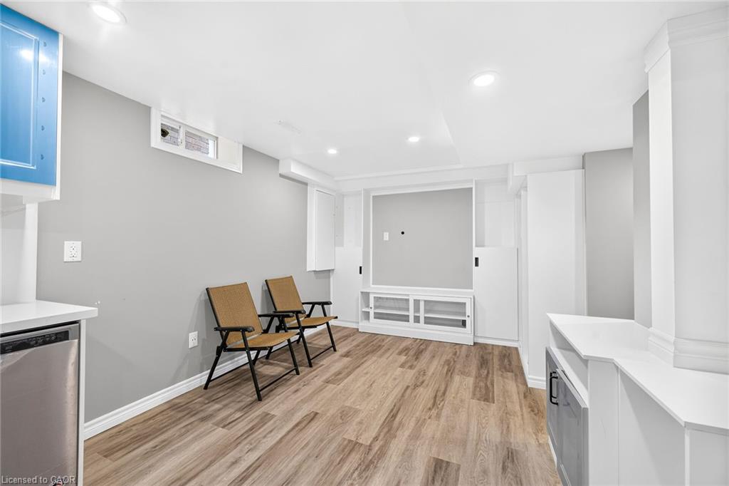 57 Irwin Avenue Property Photo 42