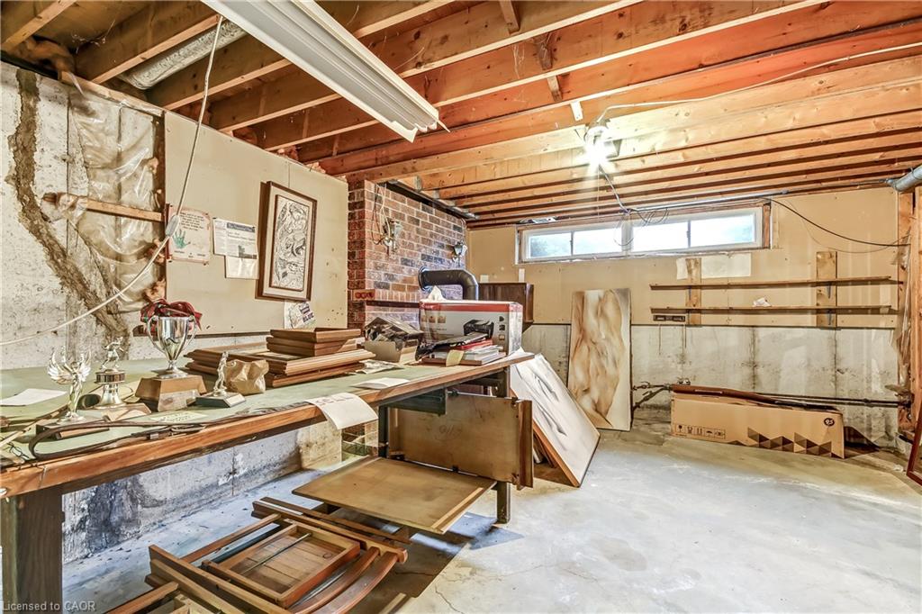 965 St George Street Property Photo 12