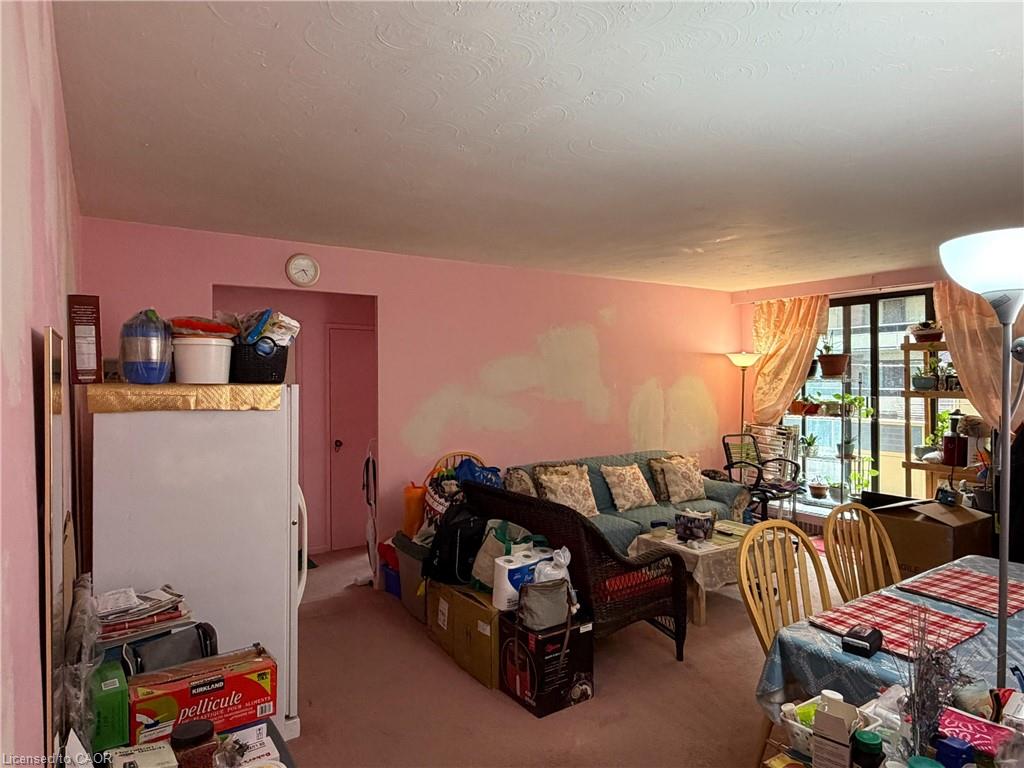 306-921 Midland Avenue Property Photo 3