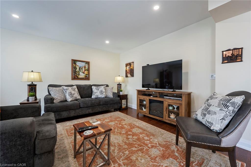 26 Amber Street Property Photo 11