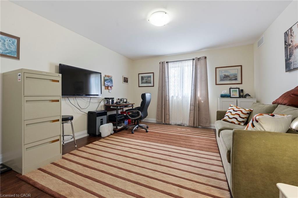 26 Amber Street Property Photo 18