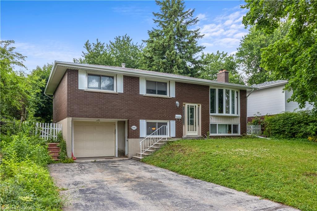 695 Glen Forrest Boulevard Property Photo 1