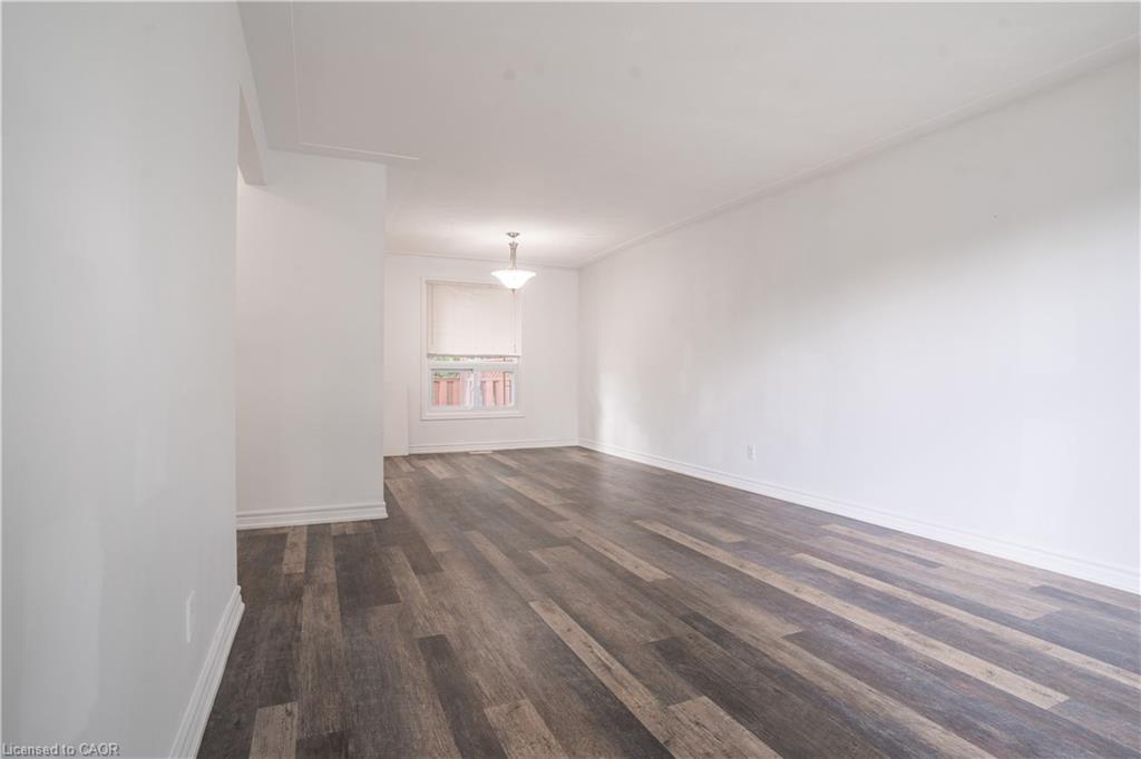 695 Glen Forrest Boulevard Property Photo 4