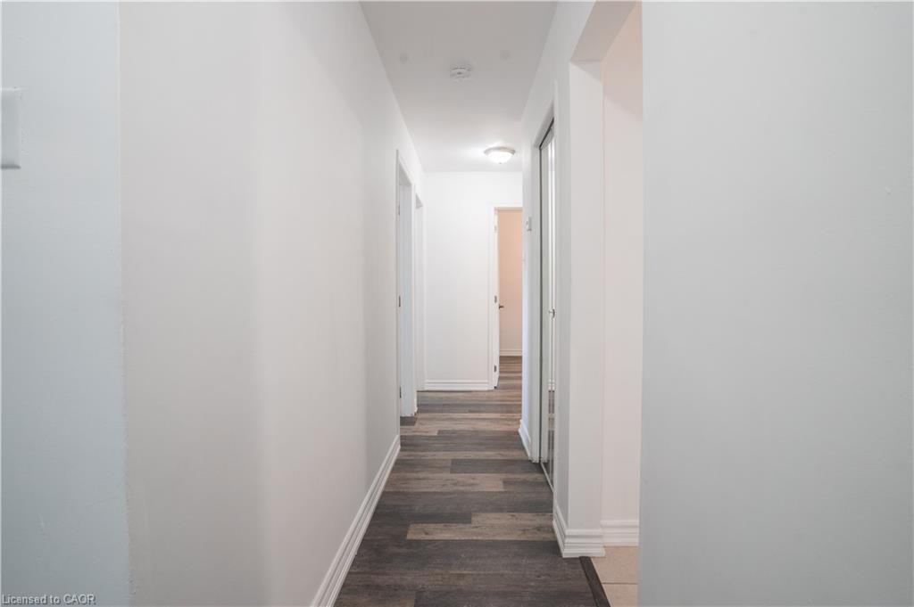 695 Glen Forrest Boulevard Property Photo 10