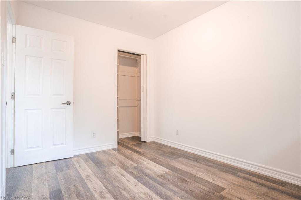 695 Glen Forrest Boulevard Property Photo 13