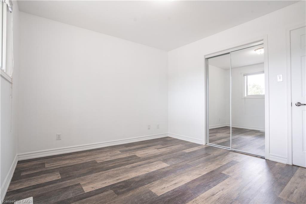 695 Glen Forrest Boulevard Property Photo 15