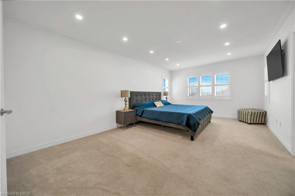 19 Findlay Way Property Photo 32