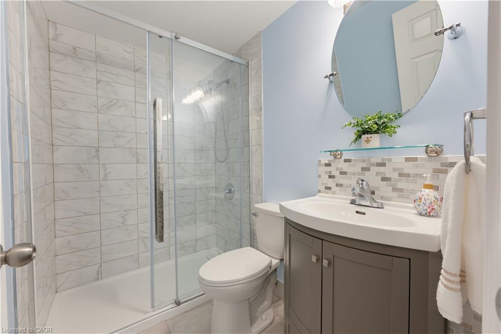A-475 Kingscourt Drive Property Photo 15
