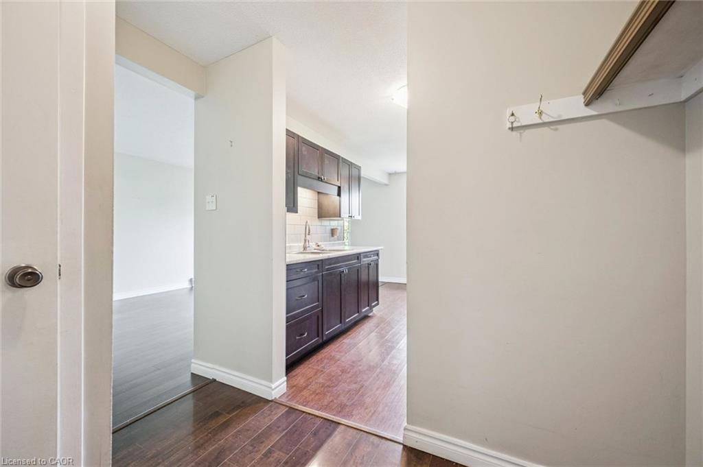 30-30 Flamingo Drive Property Photo 4