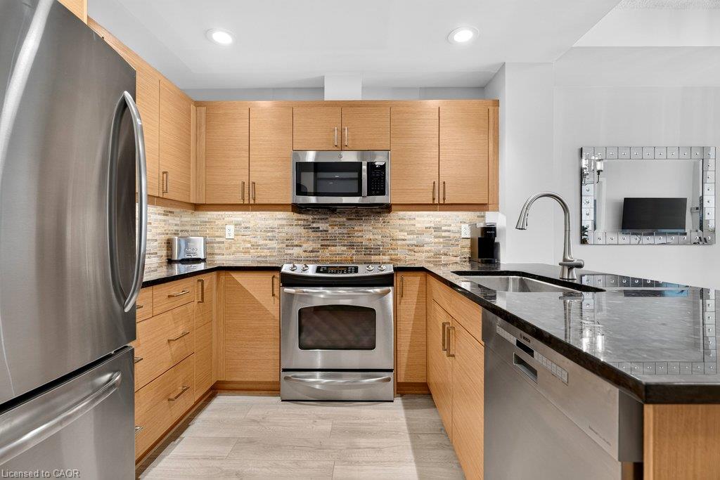 612-551 Maple Avenue Property Photo 10