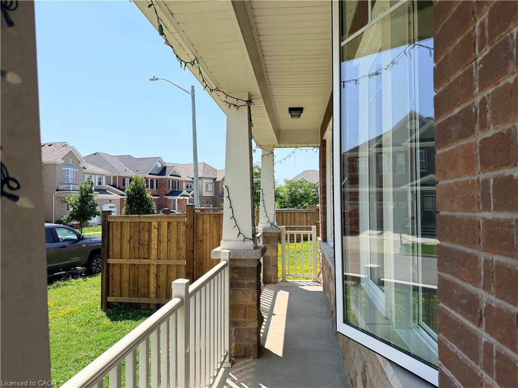 40 Wannamaker Crescent Property Photo 4