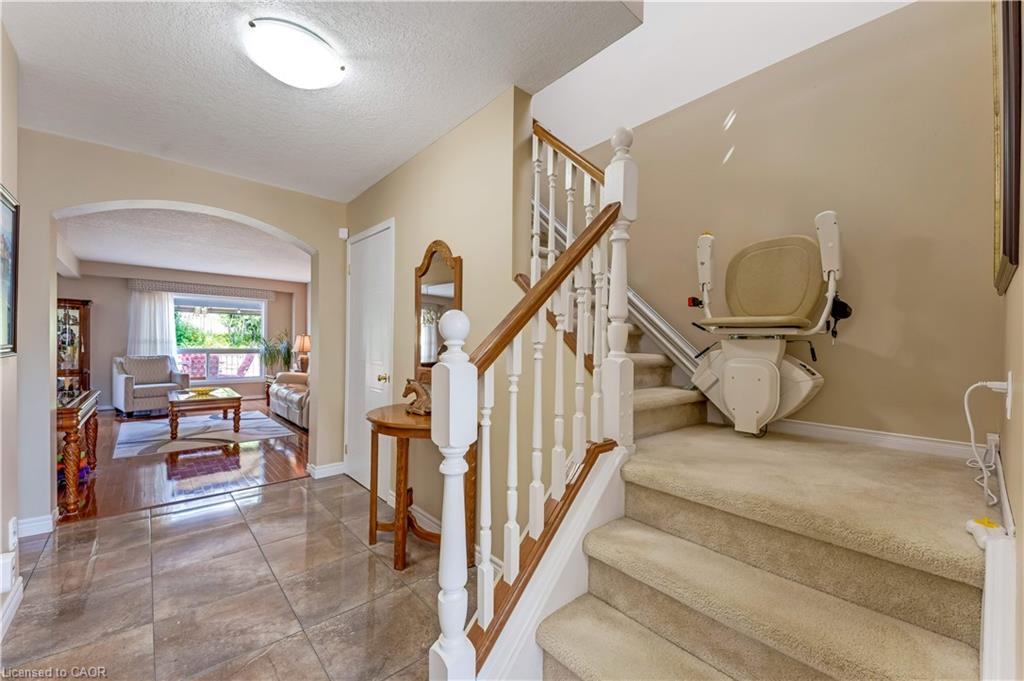 42 Briarmeadow Crescent Property Photo 13