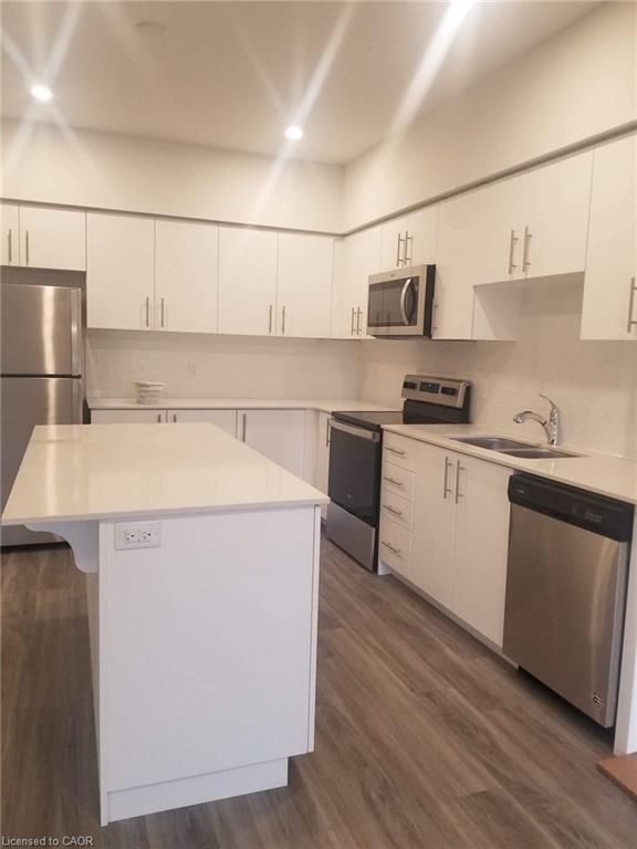 33-110 Fergus Avenue Property Photo 2