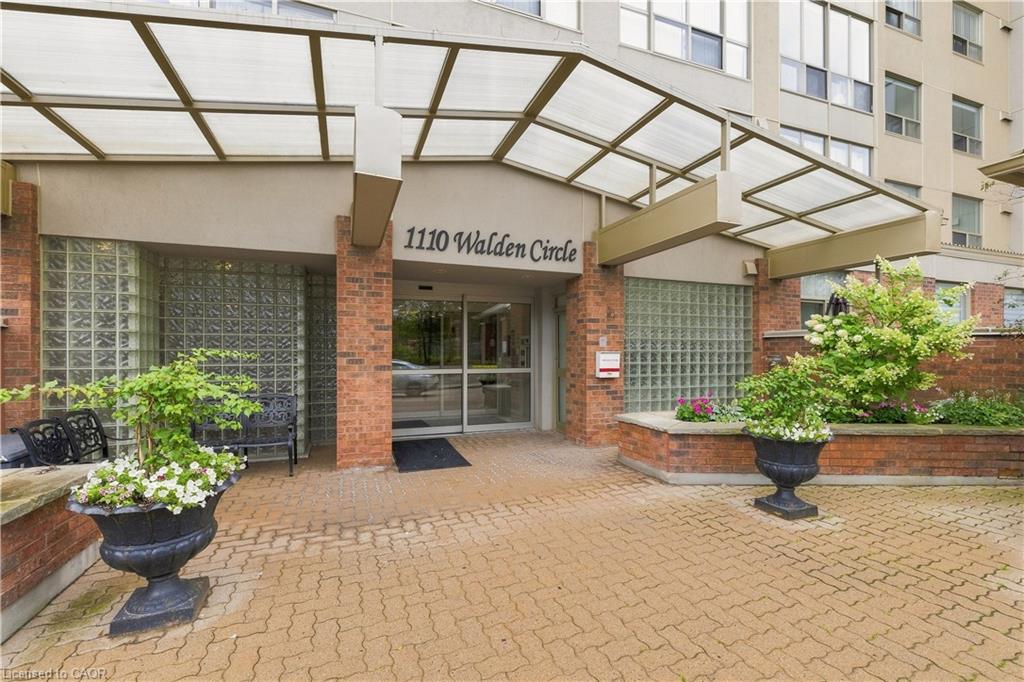 312-1110 Walden Circle Property Photo 4
