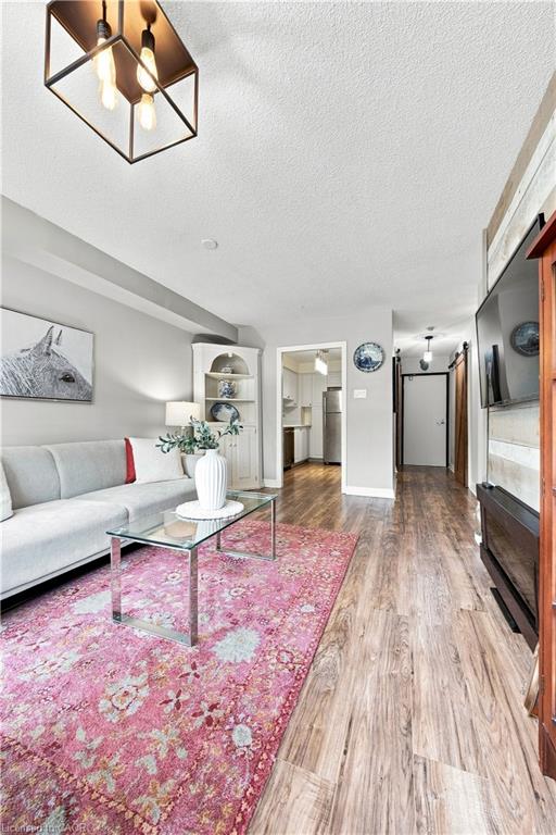312-1110 Walden Circle Property Photo 18