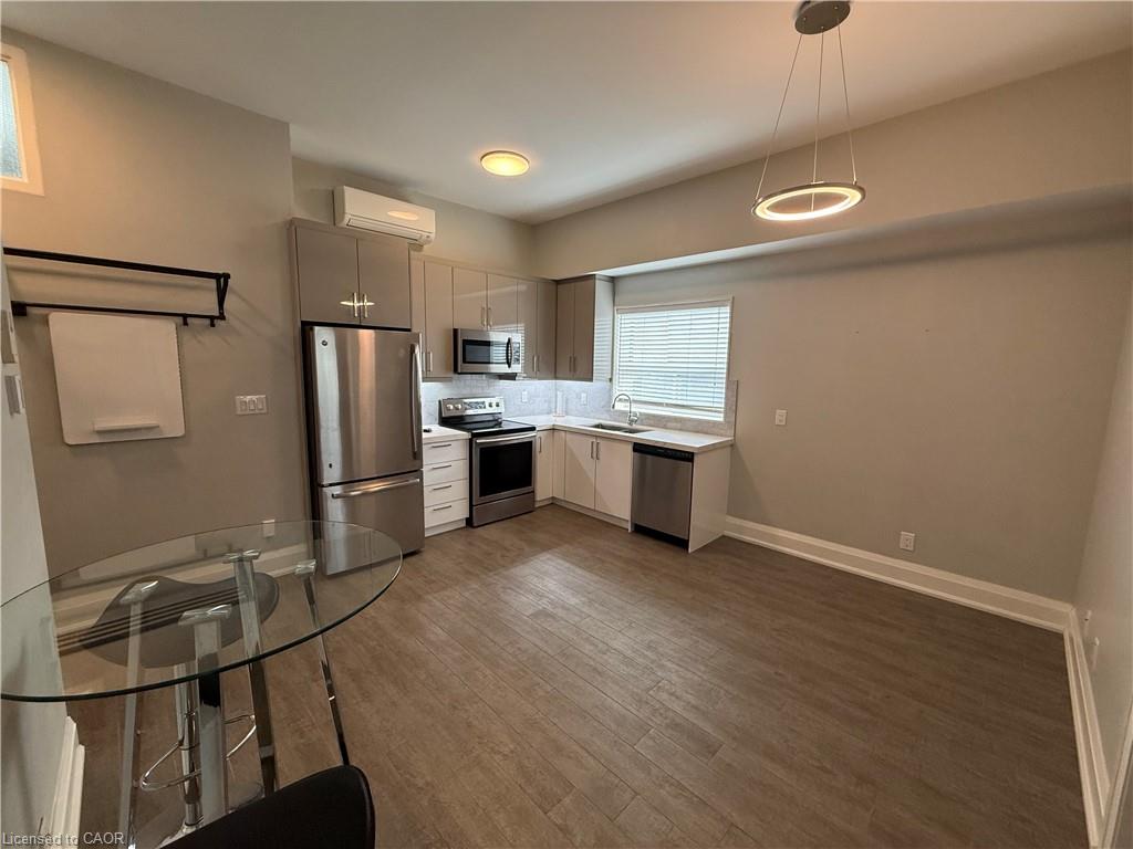 3-2548 Eglinton Avenue W Property Photo 4