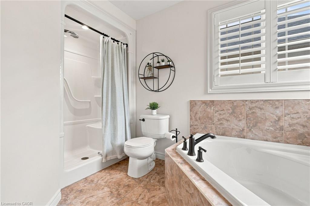 53 Valiant Circle Property Photo 25