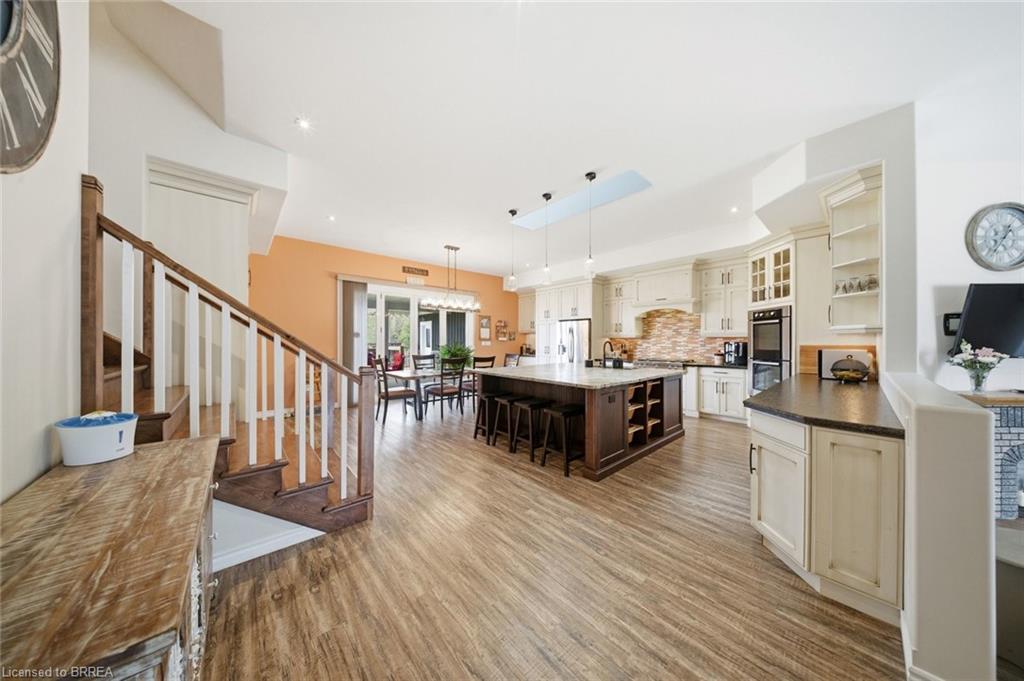 5 Echo Villa Avenue Property Photo 12
