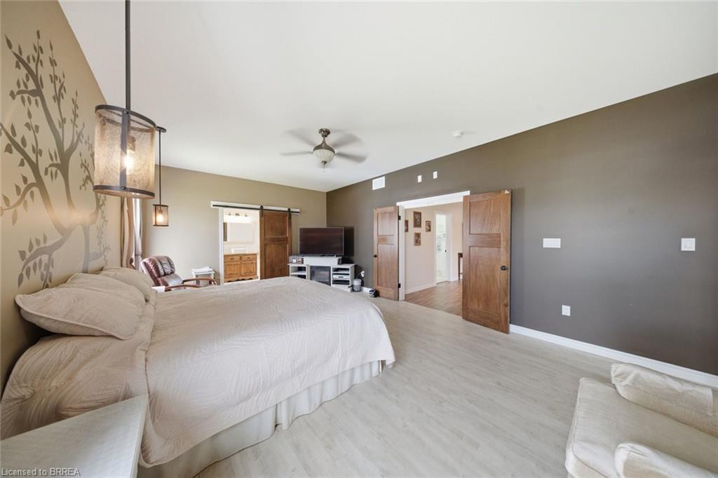 5 Echo Villa Avenue Property Photo 24