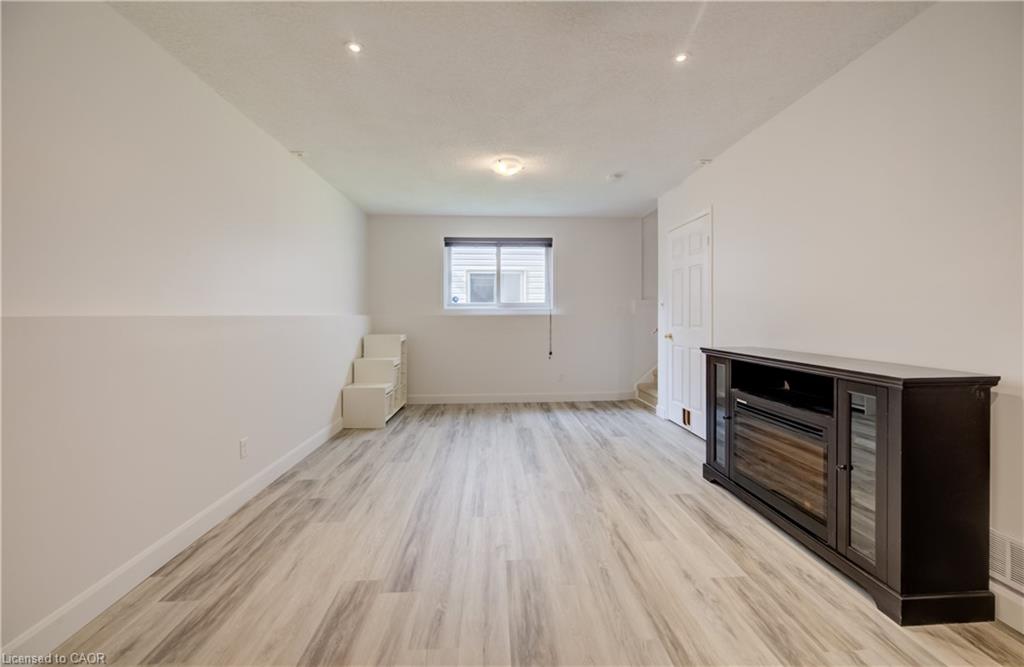 67 Chantilly Street Property Photo 33
