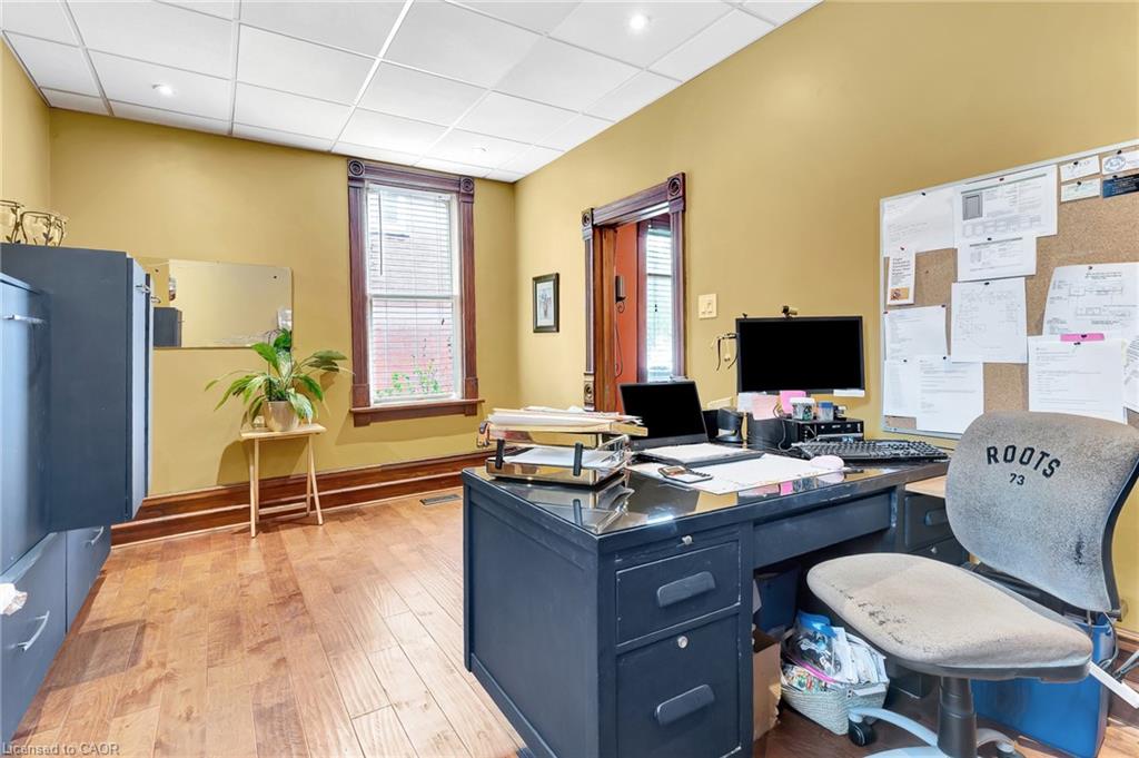 199 Ellen Street Property Photo 15