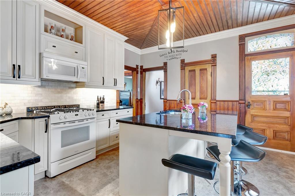 199 Ellen Street Property Photo 18