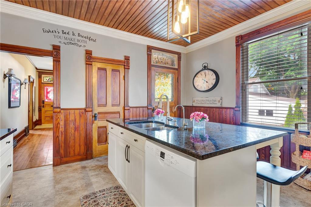 199 Ellen Street Property Photo 19