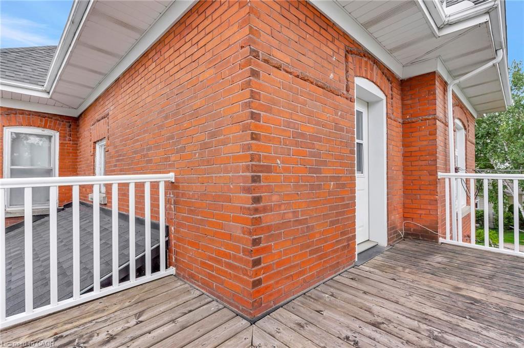 199 Ellen Street Property Photo 37