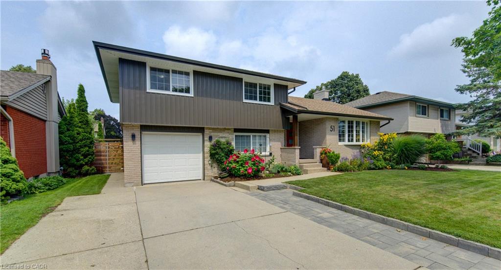 51 Charlotte Crescent Property Photo 3