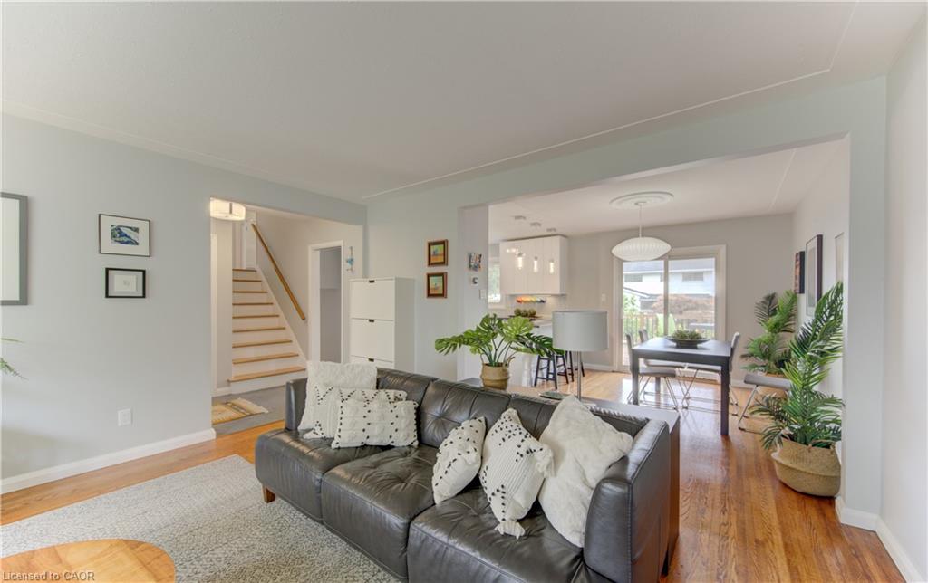 51 Charlotte Crescent Property Photo 8