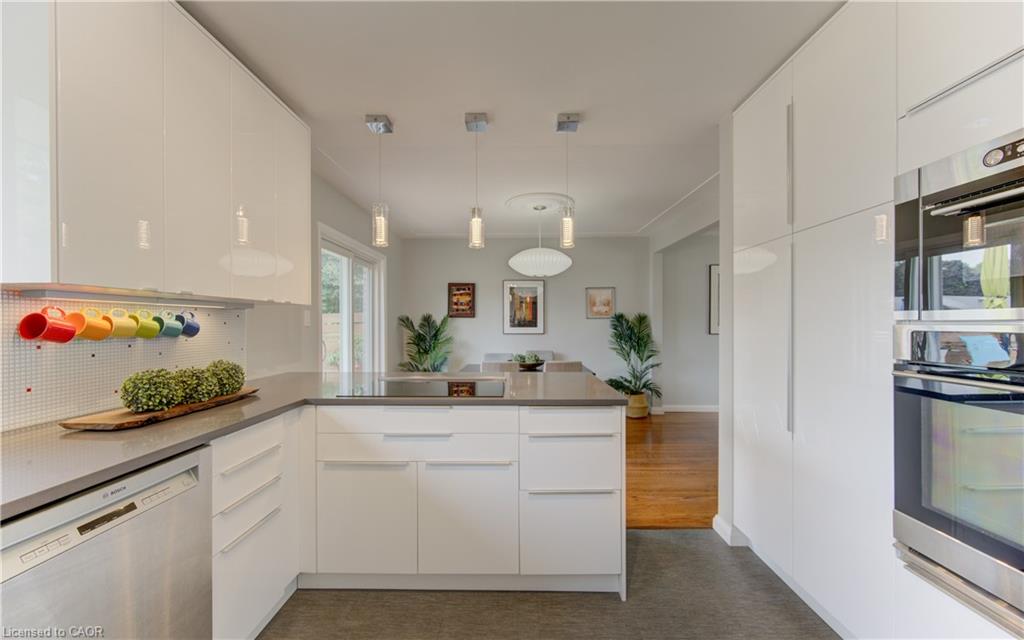 51 Charlotte Crescent Property Photo 15