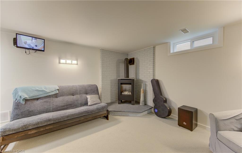 51 Charlotte Crescent Property Photo 37