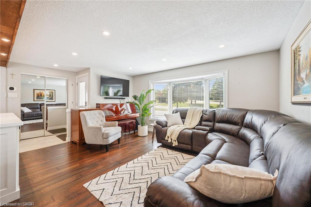 659 Glen Forrest Boulevard Property Photo 8