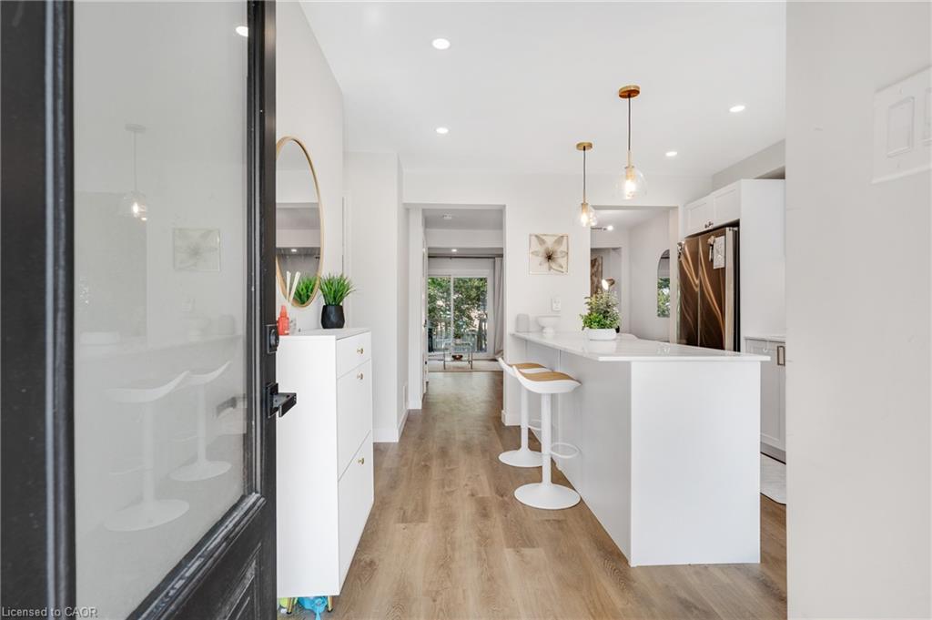 2265 Middlesmoor Crescent Property Photo 3